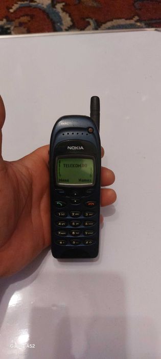 Telefon vechi, cu butoane