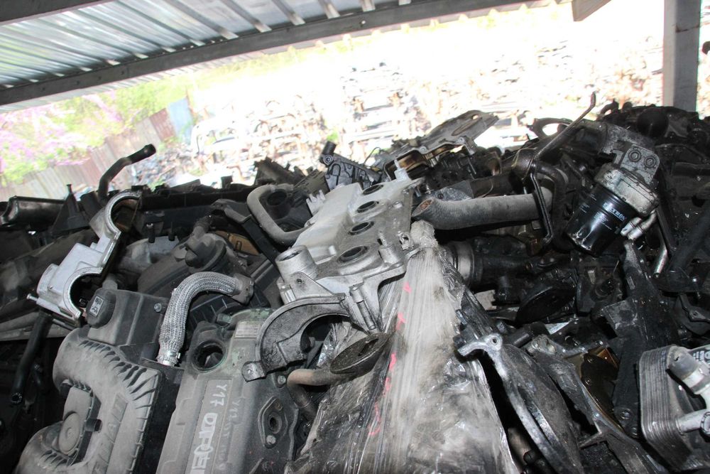 капак за клапани за автомобили и джипове