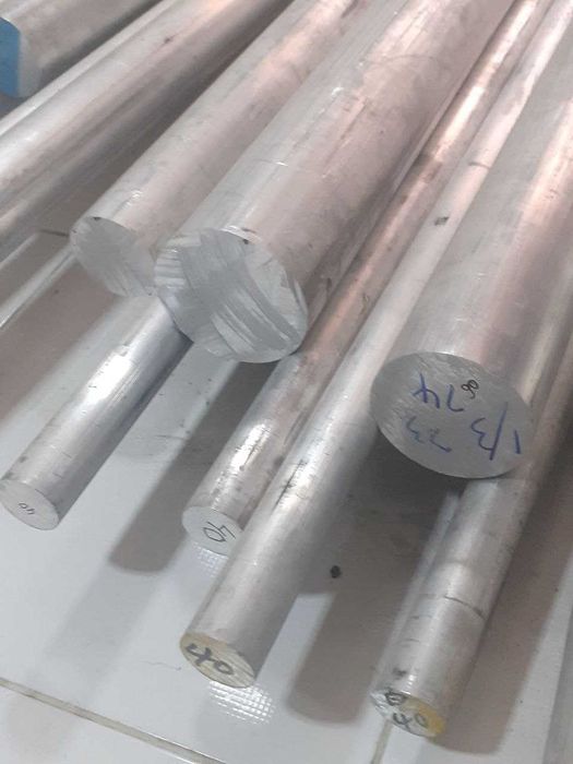 Нержавеющие трубы , лист, сетка, пруток, фланец, болты гайки, отвод