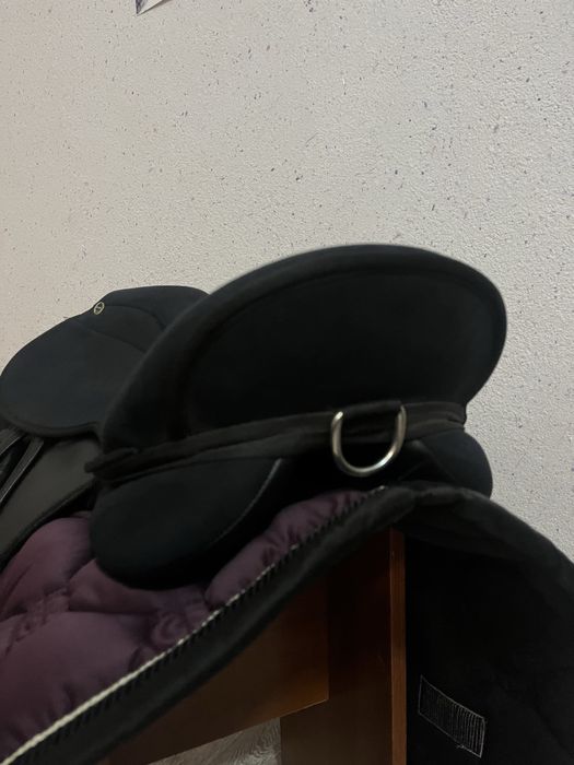 Седло для лошади