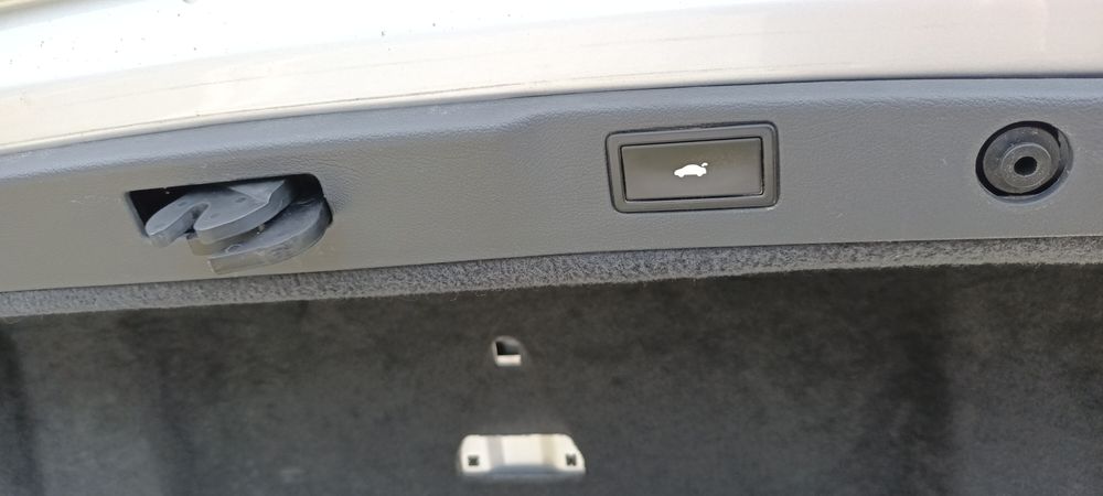 Vw Phaeton 3.0 TDI. 239 коня