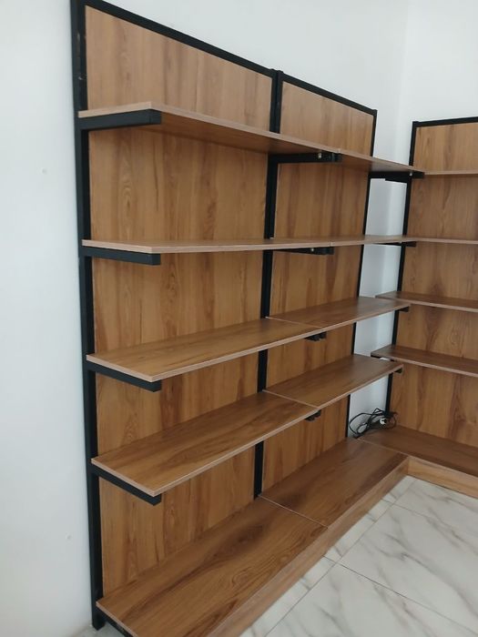 Sotiladi vtrina srochna