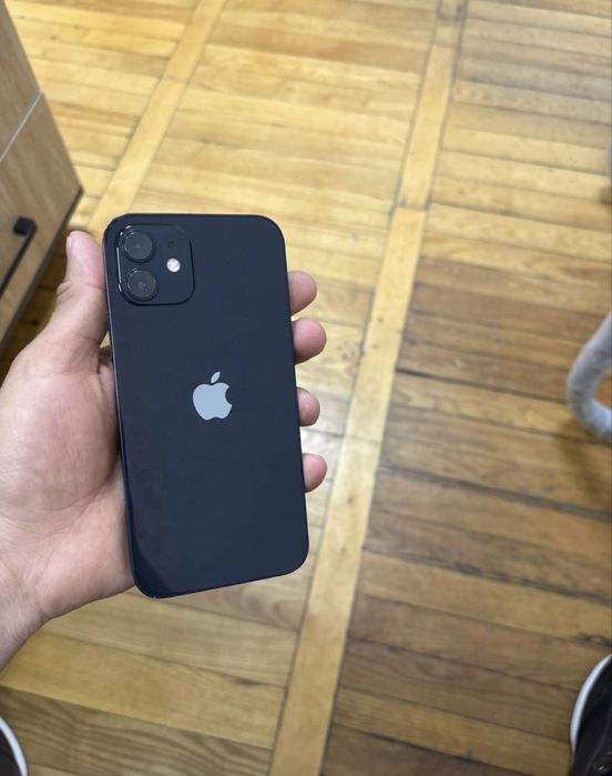 IPhone 12 64GB (76%)