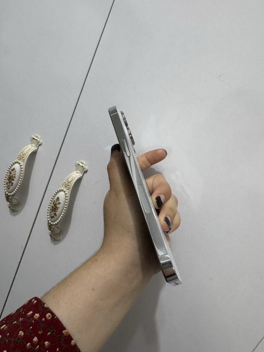 Iphone 14pro max srochna sotiladi