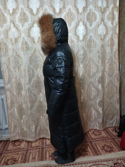 Продам пуховик новый