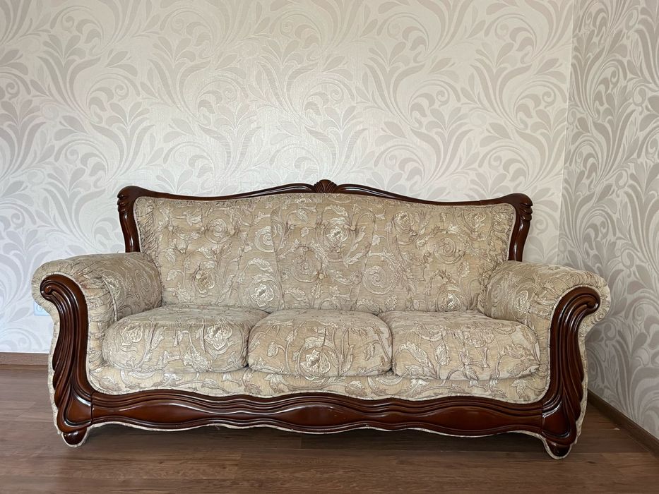 Продам диваны , 3+2