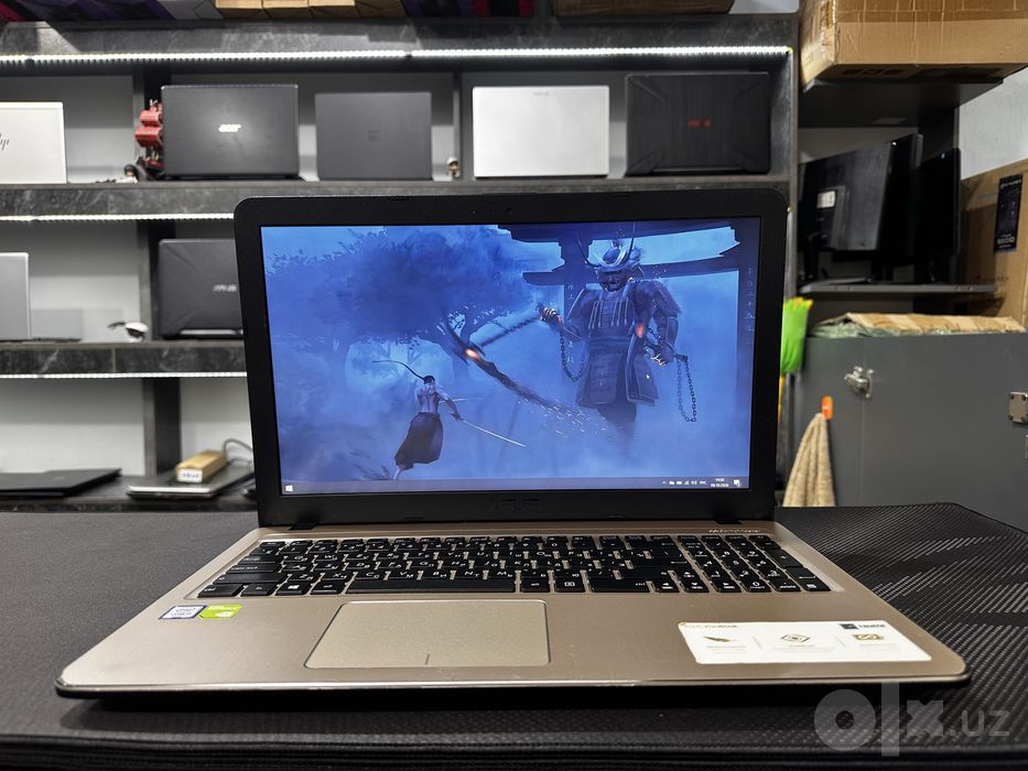 Арзон нархда ноутбук Asus Vivobook i3-7020U 12/128  Geforce MX130(2GB)