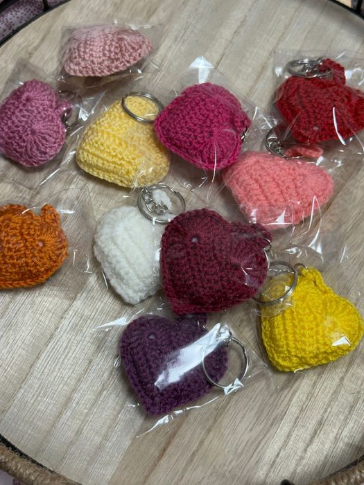 Breloc Inima Handmade Tricotat Portocaliu