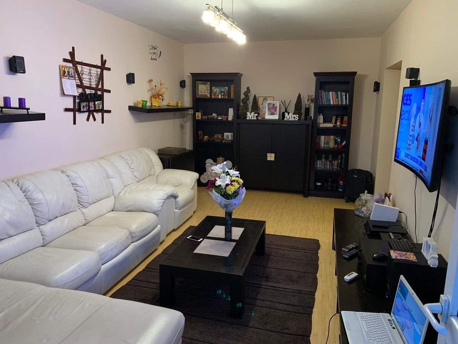 Apartament 3 camere de inchiriat