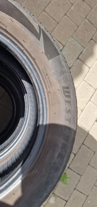 Vand 4 cauciucuri uzate 175/65/15