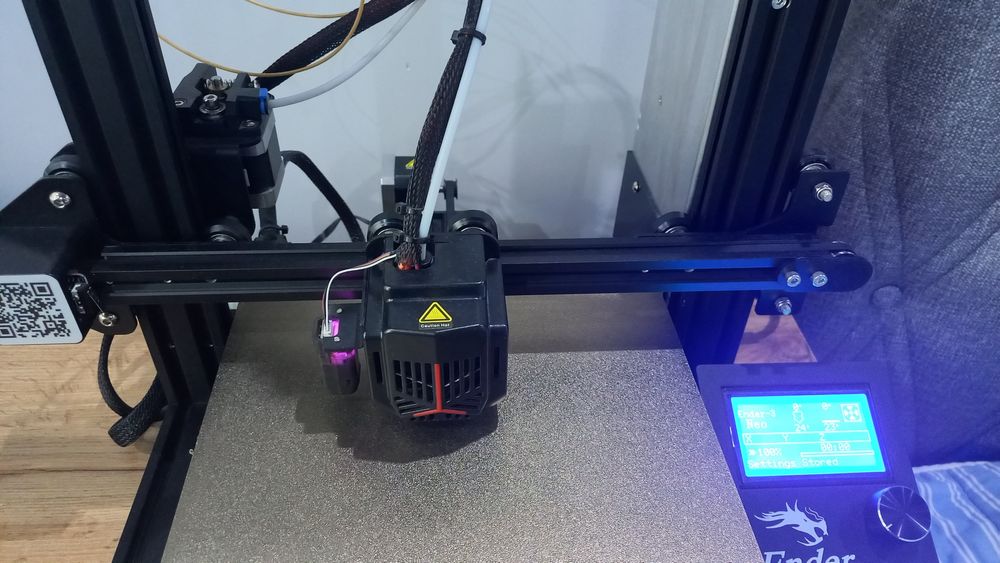 3d принтер Ender-3 Neo с включени инструменти