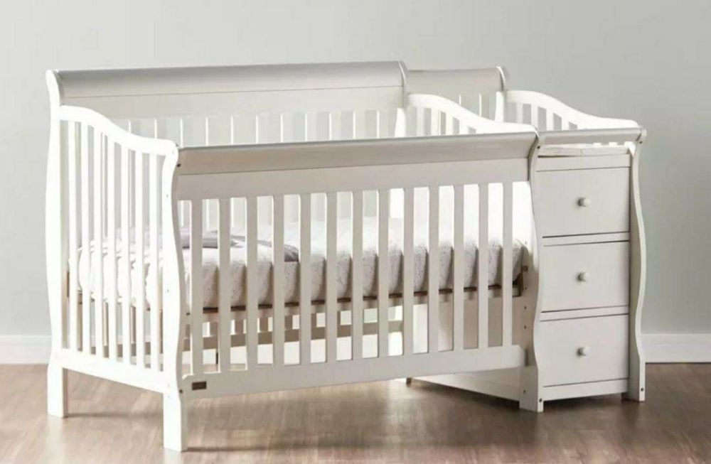 Кроватка детский с матрасом