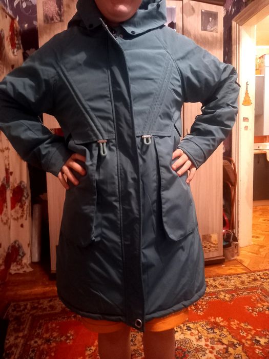 Продам парку. Классную,теплую.