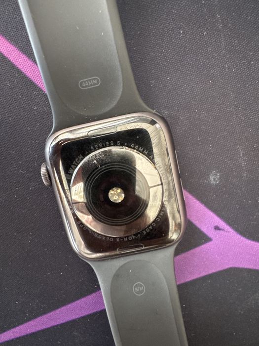 Apple Watch 5 серия 44мм