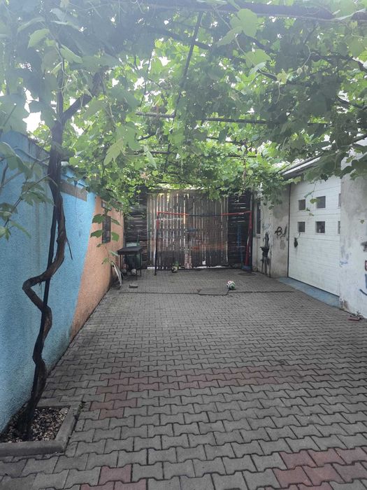 Oportunitate Unică: Clădire Istorică de 900 mp utili, cu 900 mp Teren (Curte + Grădină) – Ultracentral Bistrița, lângă Primărie