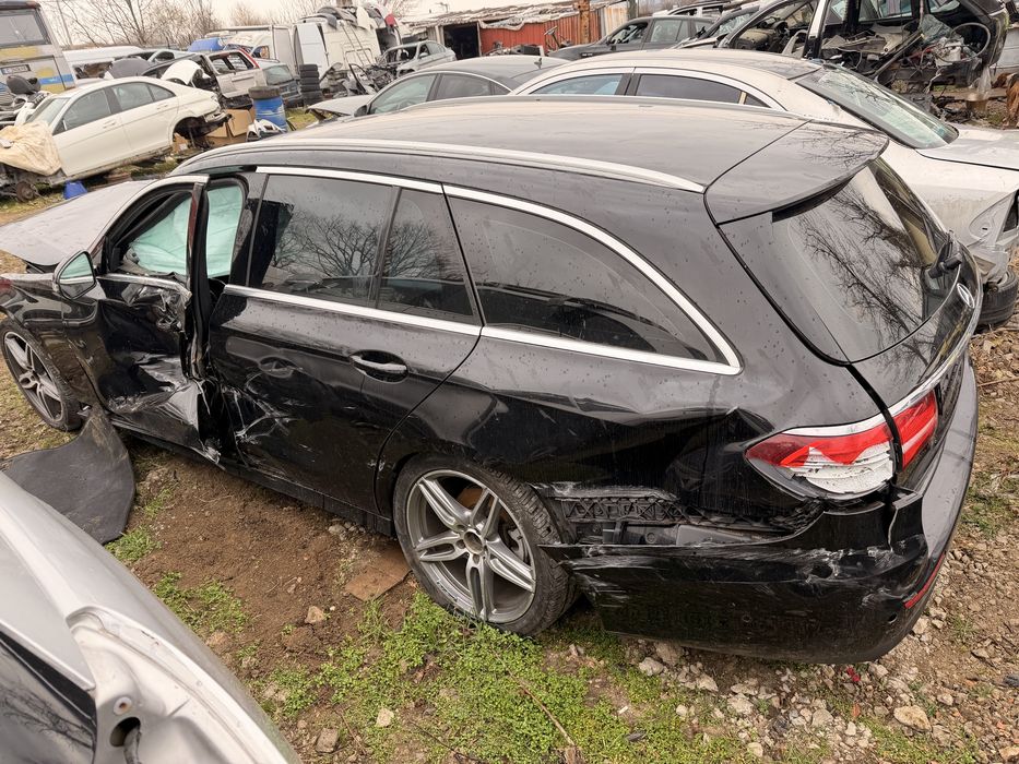 Mercedes E class w213 2.2 CDI  194кс , Мерцедес е клас цди На Части !
