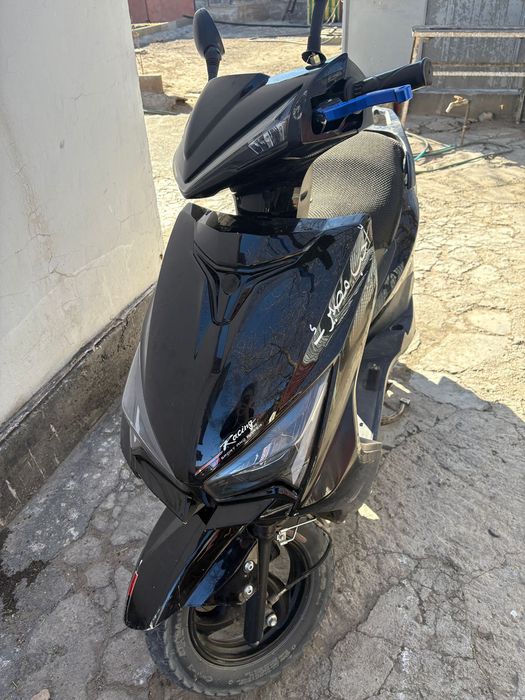 Мопед сатылады айфонга обмен бар багасын келисемиз