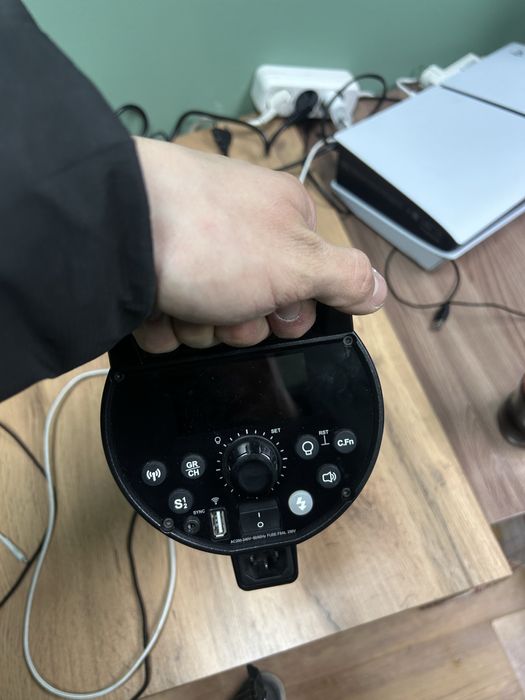 Godox dp1000/// импульсный свет