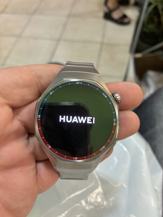 Продавам HUAWEI Watch GT 6 Pro Titanium 46mm