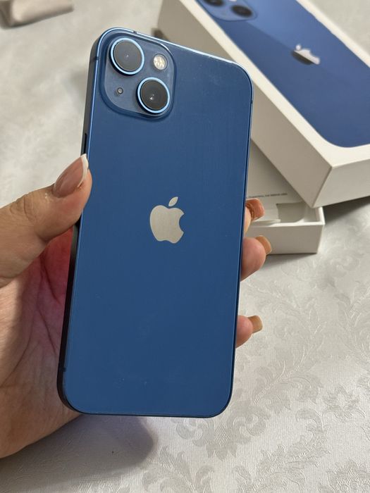 Айфон 13 в хорошем состоянии