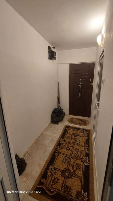 Apartament 2 camere Semidecomandat