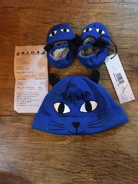 Vând set nou botosei și caciulita