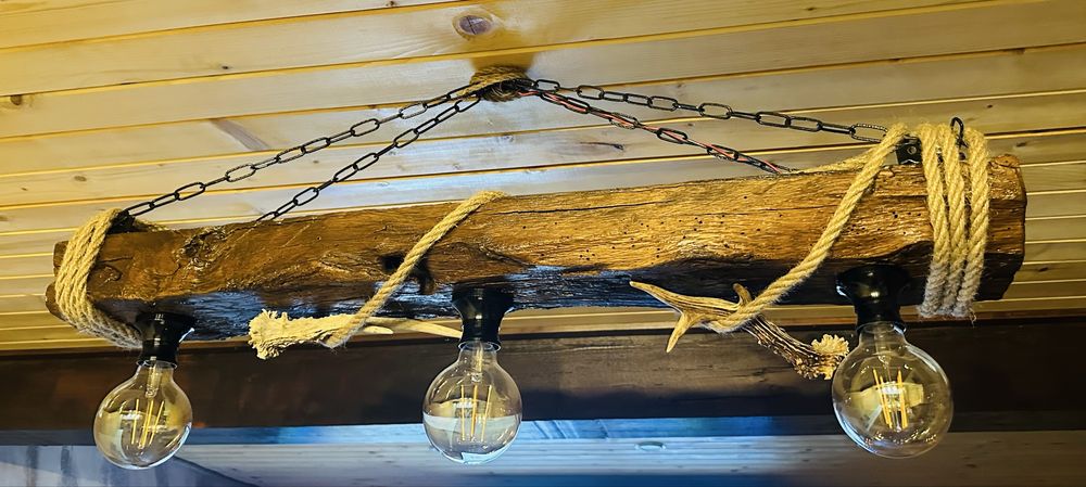 Битова лампа с истинско дърво