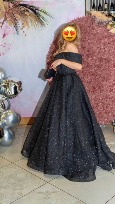 Абитуриентска рокля