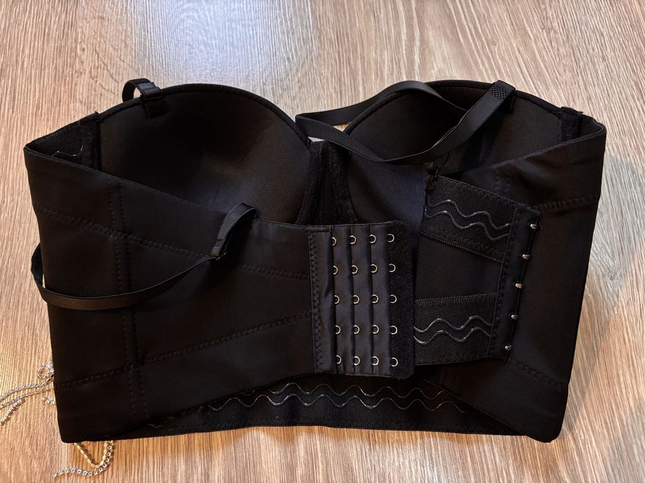 Top elegant cu strasuri