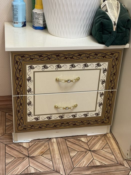 Спальный гарнитур