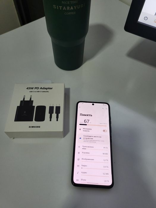 Motorola RAZR 40 ultra yoki Razr+ 2023 ekran holatlari zur 256 gb