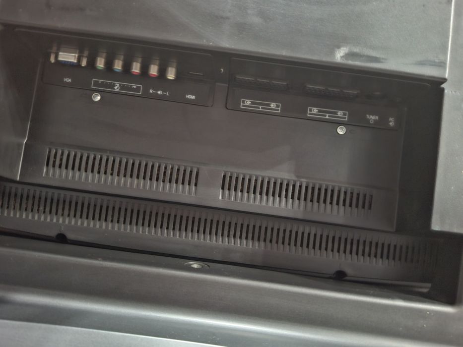 Телевизор 32 инча