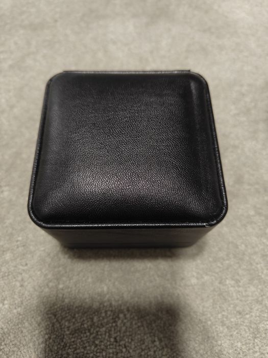 Дамски ръчен часовник Accurist