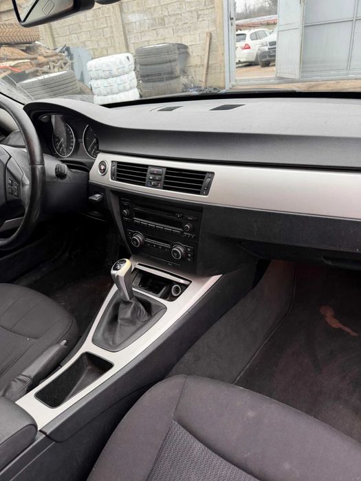 BMW 320 177 кс на части