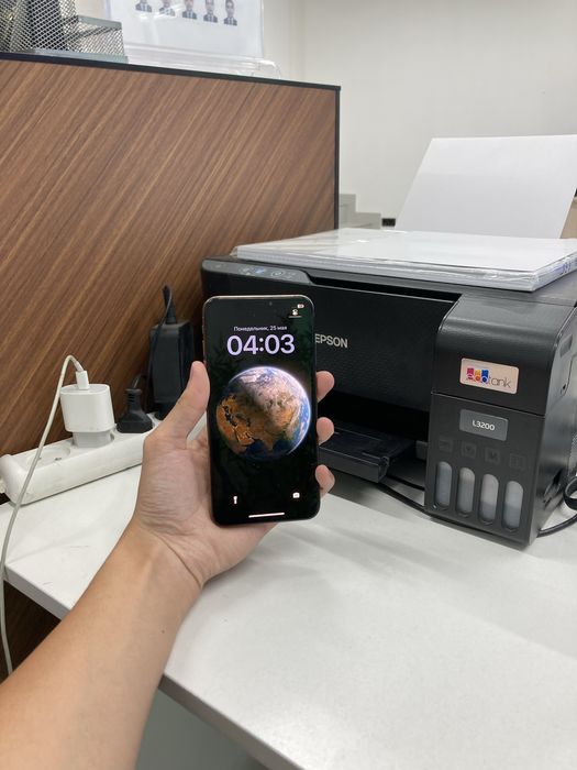 Продам срочно iPhone Xs Max 256GB