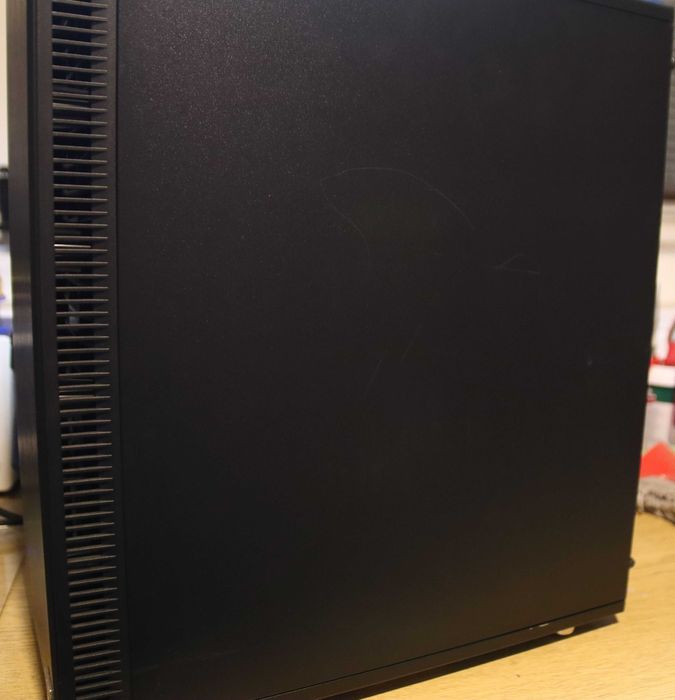 Fractal Design Define C  компютър за части