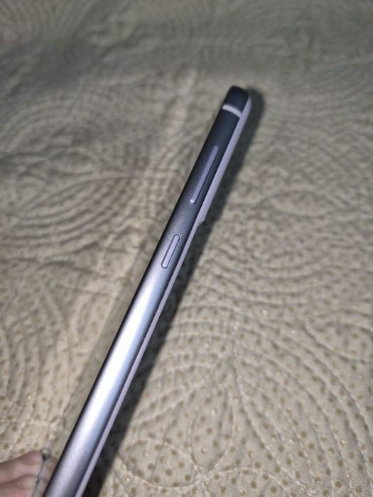 Продам Samsung s21fe