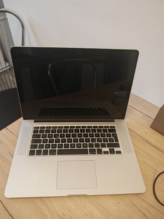 Macbook pro A1398