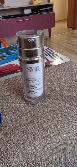 Двуфазен антиейдж серум на SVR