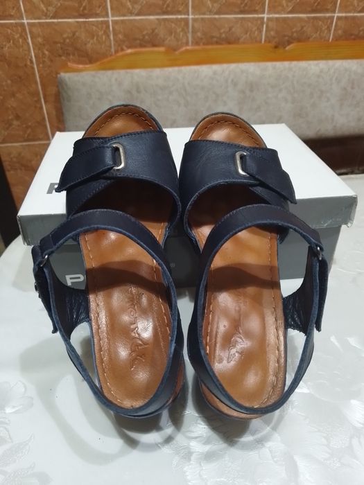 Босоножки женские