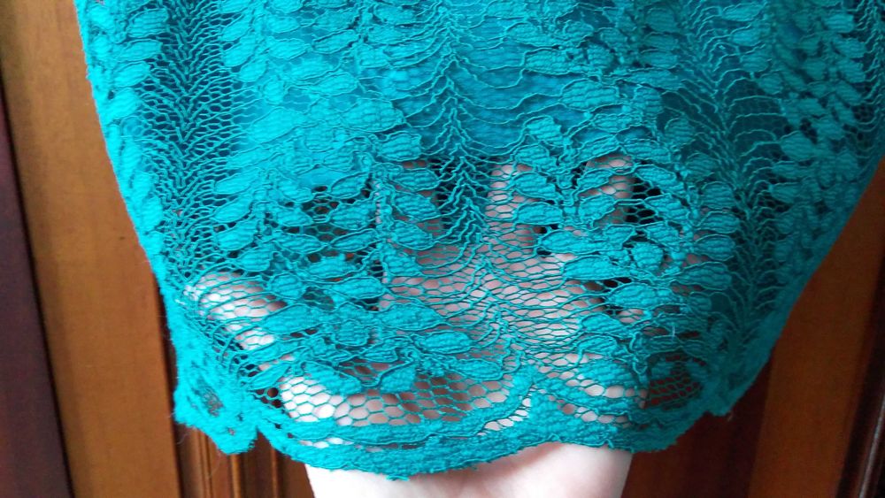 Продам платье гипюр