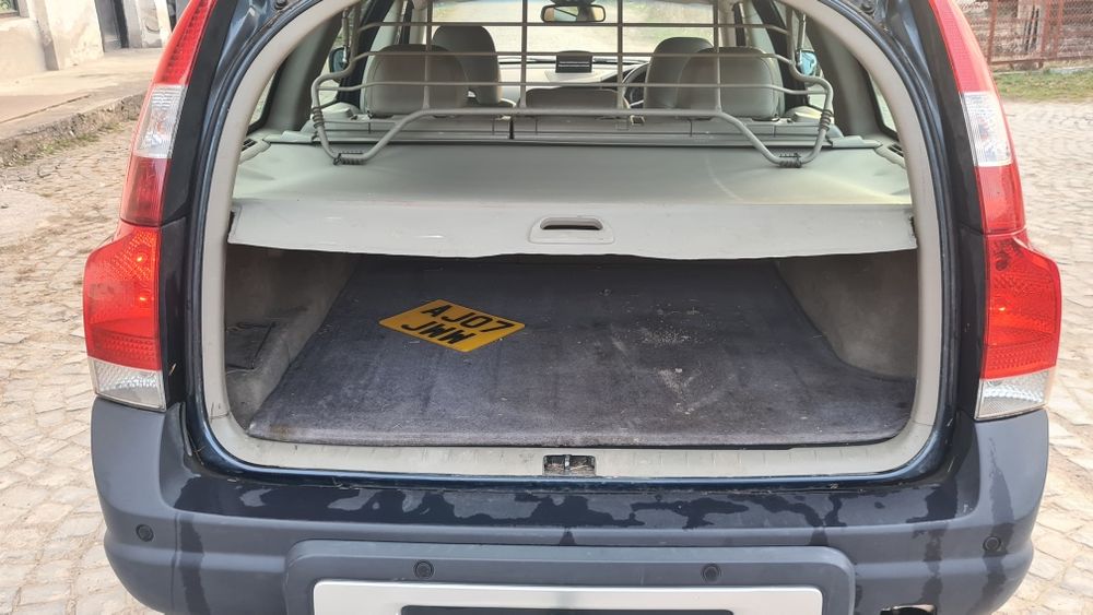Volvo xc70 2.4d 185к.с на части
