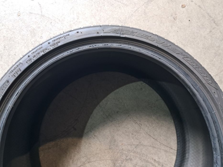 Anvelope second vara 245 35 R19 2+1 buc