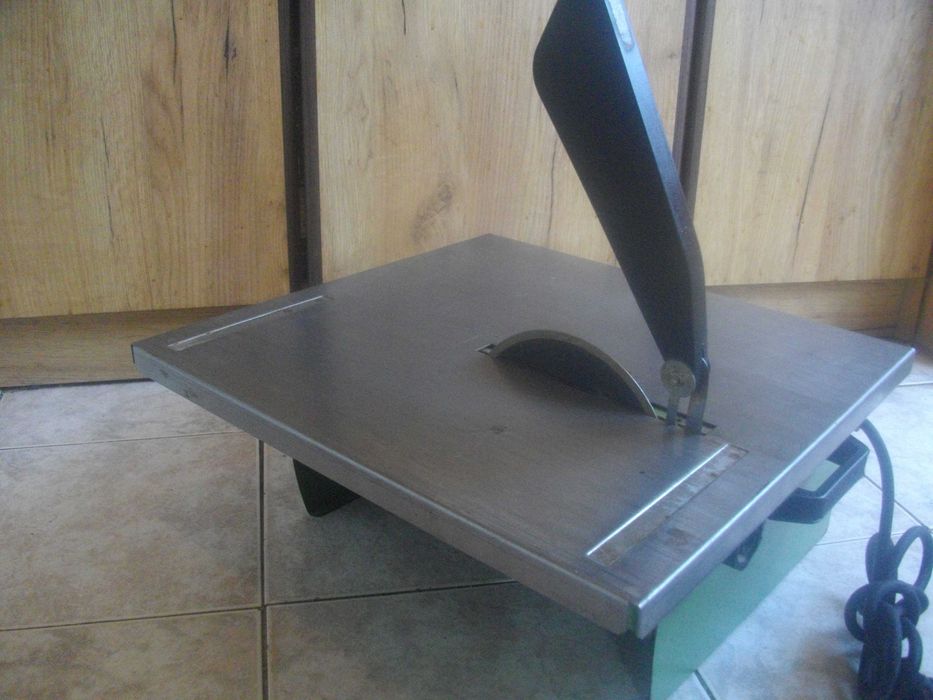 Made in ITALY 2,9A-400W-ф180mm/KB-10min/ Ел.Машина Рязане Плочи Плочки