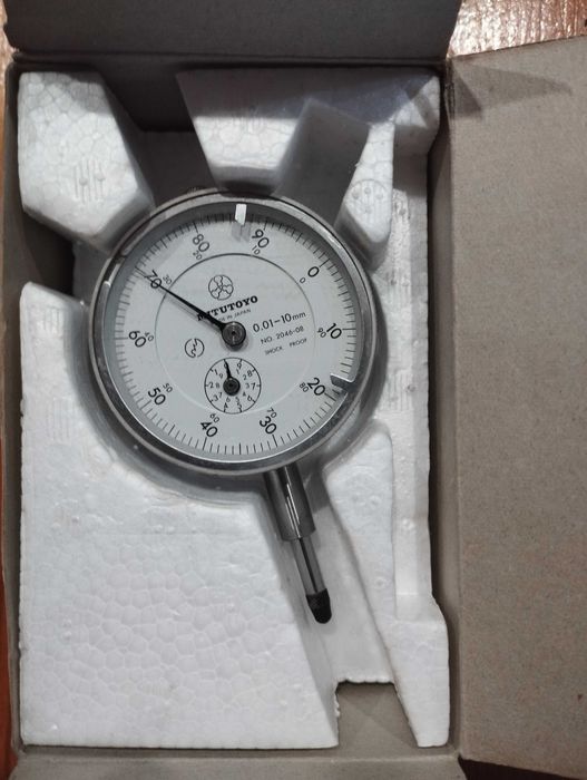 Японски циферблатен индикатор - dial indicator- Mitutoyo- 0.001 mm