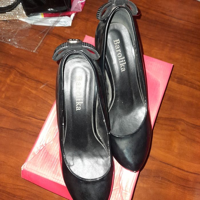 Tufli qora                                yangidek