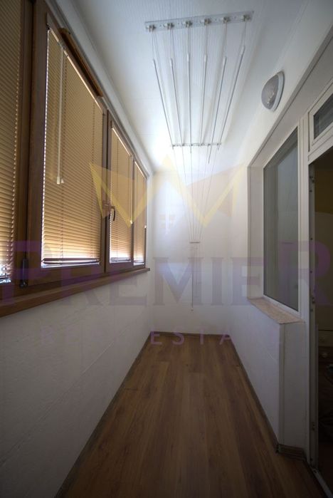 Продава се Тристаен апартамент в Бургас, Братя Миладинови - 90 кв.м за 1656 €/кв.м - Снимка #9