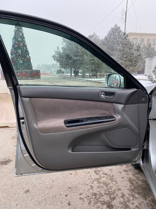 Срочно продаю Toyota Camry 35!