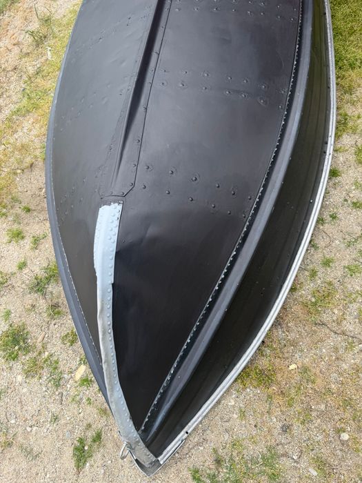 Vând barca quicksilver