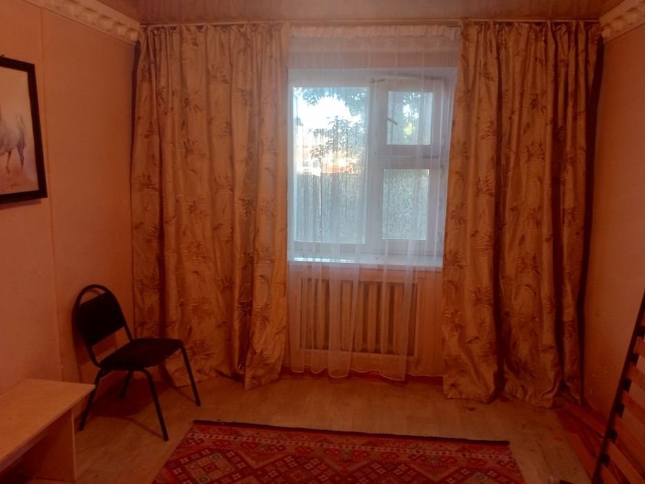 сдается комната в СТАРОМ советском общежитии, район Чугунка